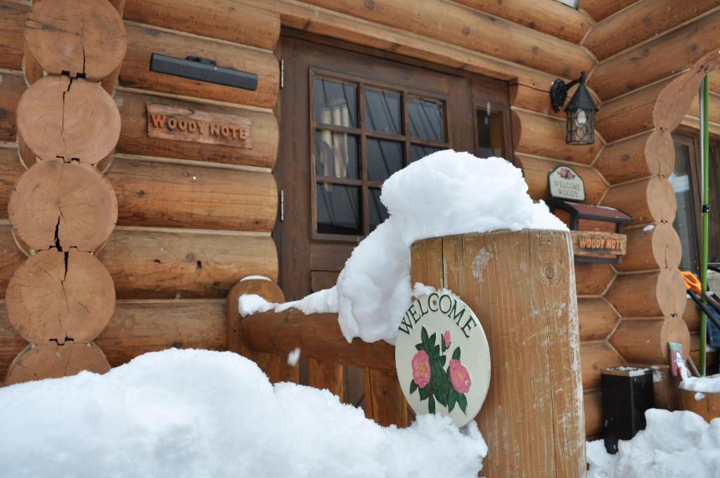 Pension Woody Note Niseko Bagian luar foto