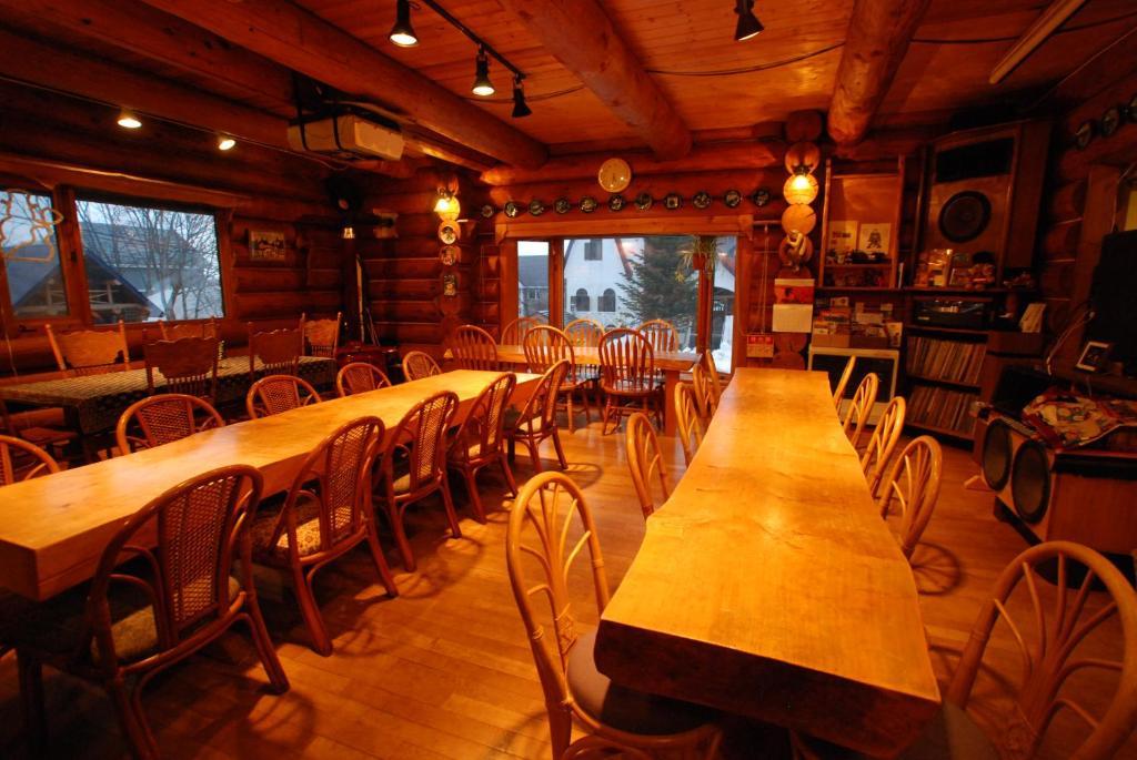 Pension Woody Note Niseko Bagian luar foto