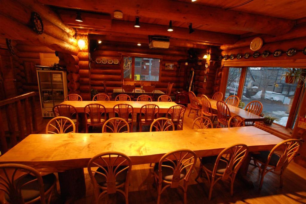 Pension Woody Note Niseko Bagian luar foto